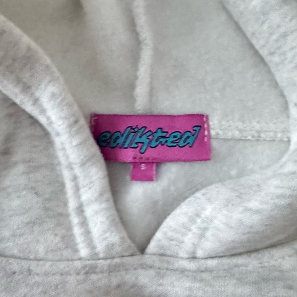 Edikted Light Gray Hoodie with Pink Accent - Size Small - Picture 3 of 3